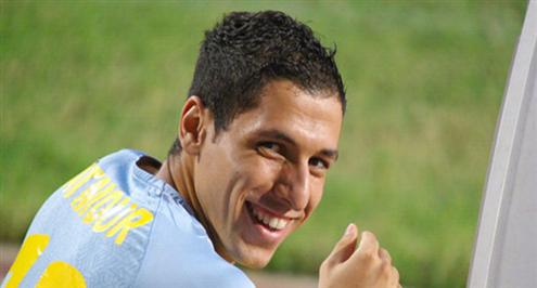 صحيفة: الهلال يقترب من التعاقد مع الجزائري «مطمور»